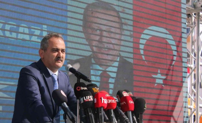 Bakan Özer: "Eğitim sistemimiz 150’ye yakın ülkenin nüfusundan çok daha büyük"