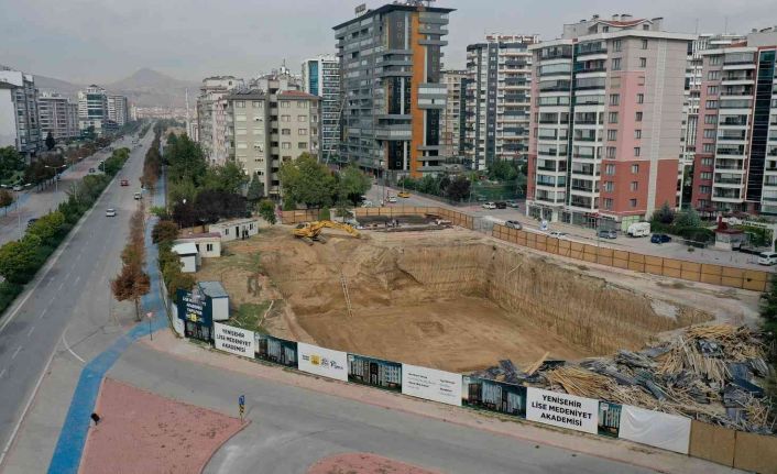 Başkan Altay: “Liseli gençlerimiz için örnek bir bina inşa ediyoruz”