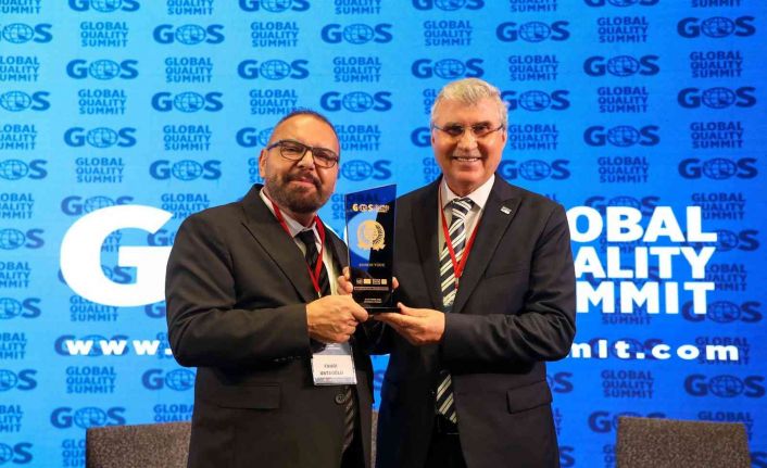 Başkan Ekrem Yüce’ye ’yılın en iyi belediye başkanı’ ödülü