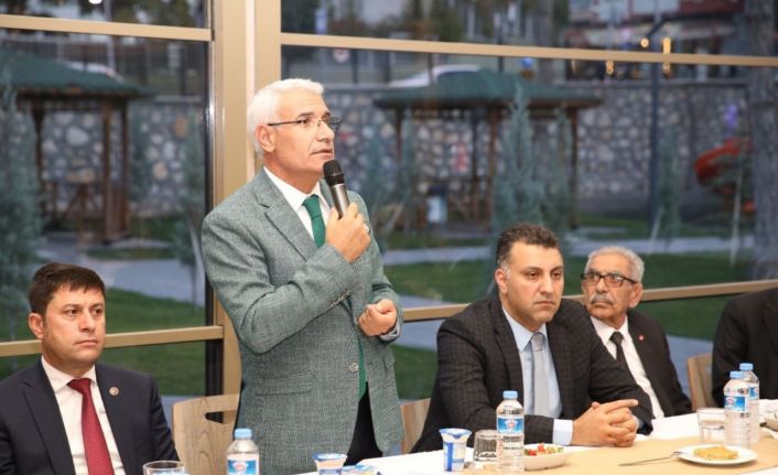 Başkan Güder, Battalgazili muhtarların gününü kutladı