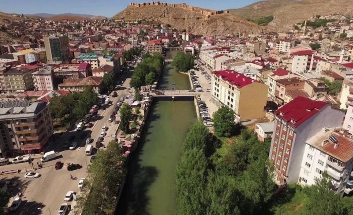 Bayburt’ta eylül genel ticaret sistemine göre ihracat 44 dolar, ithalat  3 bin dolar olarak gerçekleşti