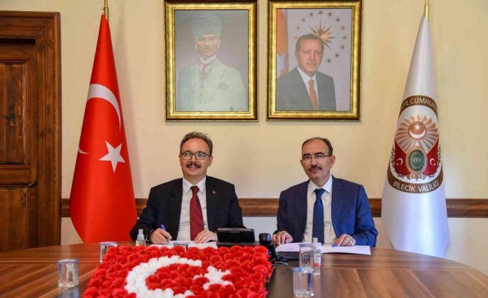 Bilecik Valiliği ve Bilecik Şeyh Edebali Üniversitesi arasında eğitim iş birliği protokolü imzalandı