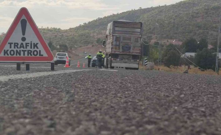 Bingöl’de trafik denetimleri sürüyor