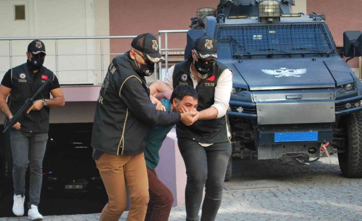 Bursa saldırısını gerçekleştiren terörist adliyeye sevk edildi