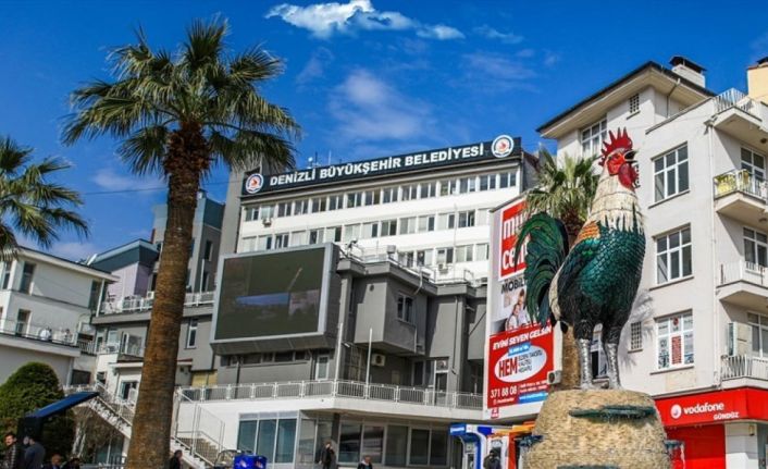 Büyükşehirden öğrencilere 12,5 milyon TL destek