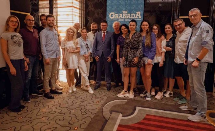 Covıd-19’un ardından Türkiye’yi ziyaret eden Romanyalı gazeteciler Antalya’ya hayran kaldı