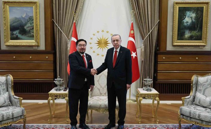 Cumhurbaşkanı Erdoğan, Moğolistan Ulusal Büyük Kuralı (Meclisi) Başkanı Gombojav’ı kabul etti
