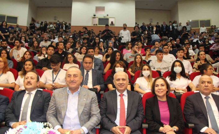 Dışişleri Bakanı Çavuşoğlu: "BM, maalesef yeni sorunlara cevap veremiyor"