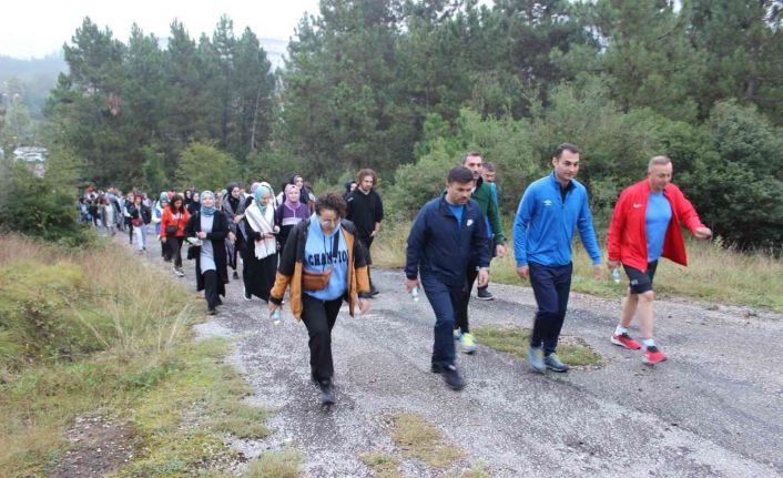 Düzce yürüyor yüzler gülüyor
