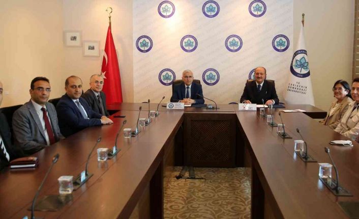 ESOGÜ ile SOMET Zihinsel Gelişim Derneği arasında iş birliği protokolü imzalandı