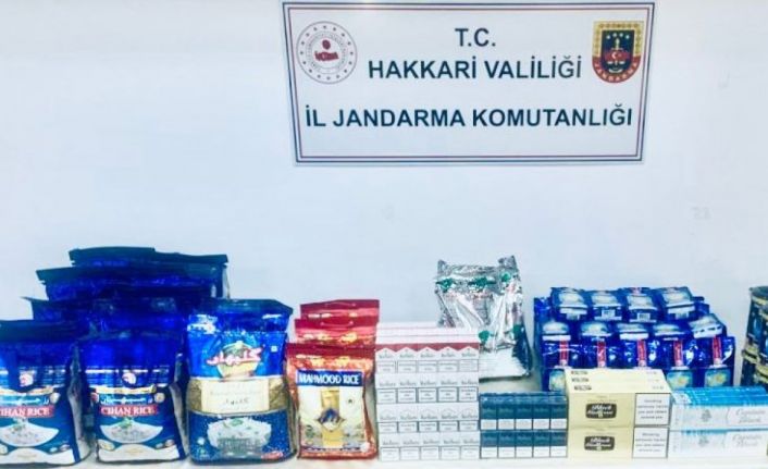 Hakkari’de kaçak sigara ve gıda malzemesi ele geçirildi