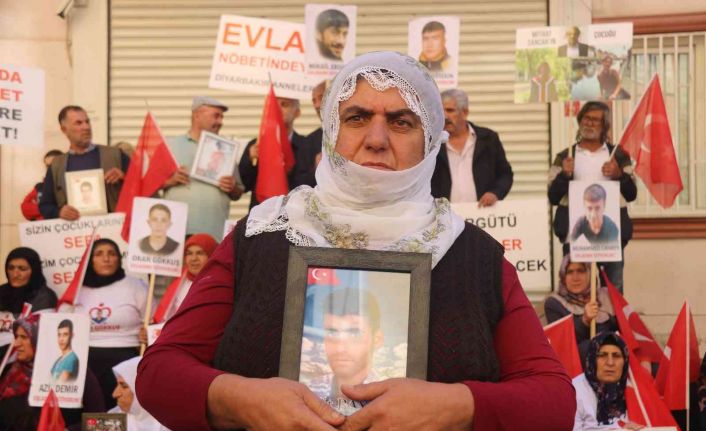 HDP-PKK mağduru aileler direniyor, evlat nöbetine katılım devam ediyor- Diyarbakır’da evlat nöbetindeki aile sayısı 316 oldu