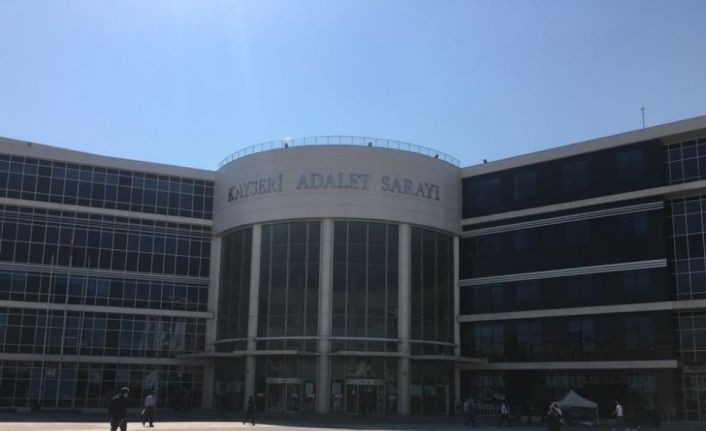 Hırsızlık için girdikleri evde ev sahibini öldüren 4 sanık yeniden hakim karşısında