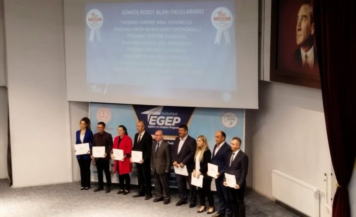 Hisarcık’ta 3 okula “Gümüş Rozet”