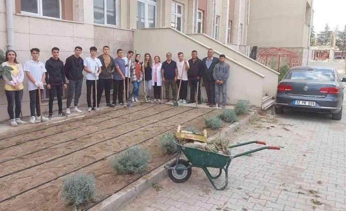 Isparta’da ilk kez tıbbi ve aromatik bitkiler uygulama ve gözlem bahçesi kuruldu