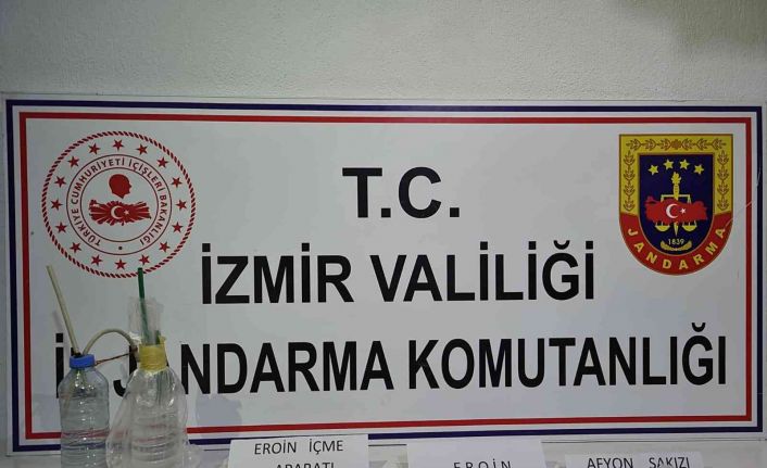 İzmir’in farklı ilçelerinde 26 zehir taciri kıskıvrak yakalandı