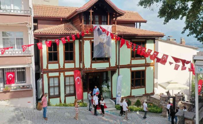 İzmit’in incisi Kapanca Sokak hak ettiği değere kavuşuyor