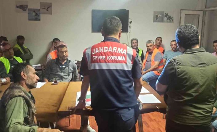 Jandarmadan avcılara “Avlanma” eğitimi