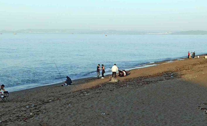 Karadeniz’de güneşin tadı sahilde çıktı