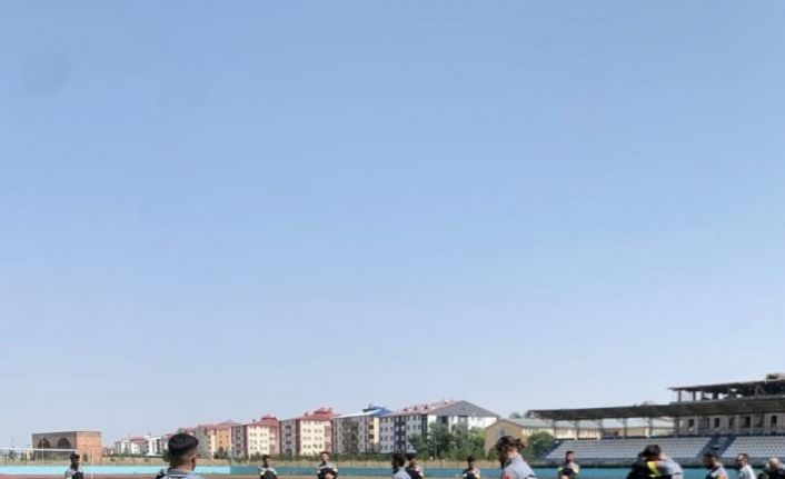 Kars 36 Spor Sebat Gençlik Spor karşılaşması hazırlıklarını sürdürüyor