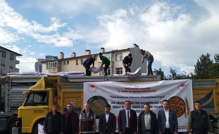 Kastamonu’da çiftçilere 105 ton buğday ve 61 ton arpa tohumu dağıtıldı
