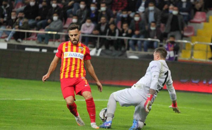 Kayserispor ile Galatasaray 43. randevuda