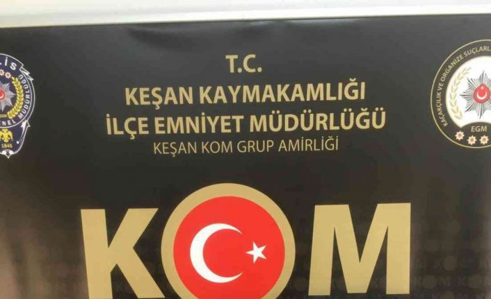 Keşan’da çok sayıda kaçak elektronik sigara ve nargile tütünü ele geçirildi