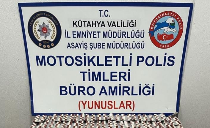 Kütahya’da Yunus Timlerince 9 bin 30 adet uyuşturucu hap ele geçirildi