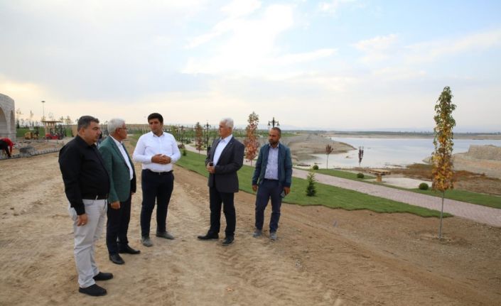 Malatya’nın ilk sahil parkı projesi tüm hızıyla sürüyor