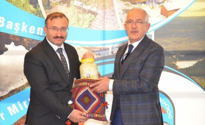 Milletvekili Bilen Emet’te, “2023’e Doğru Şehir Buluşmaları” programına katıldı