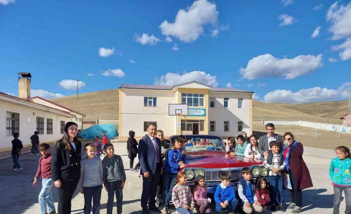 Milli Eğitim Müdürü Güney köy okullarında incelemelerde bulundu