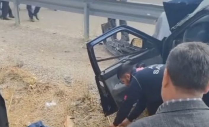 Otomobil bariyerlere çarptı: 1 yaralı