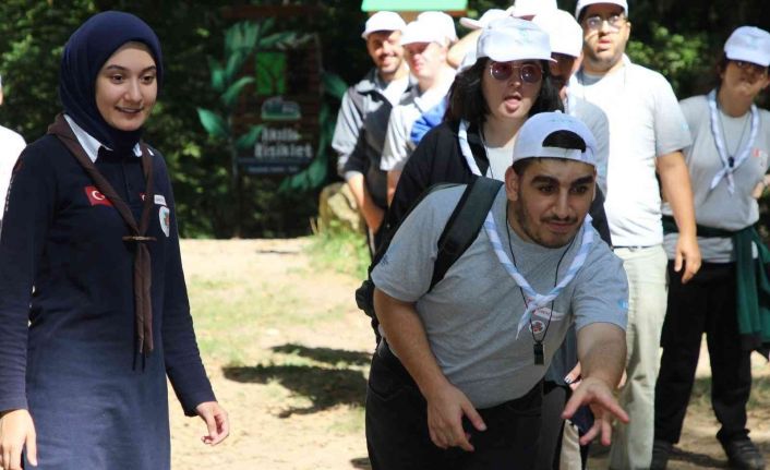Özel gereksinimli öğrenciler izciliğin temel kurallarını öğrendi
