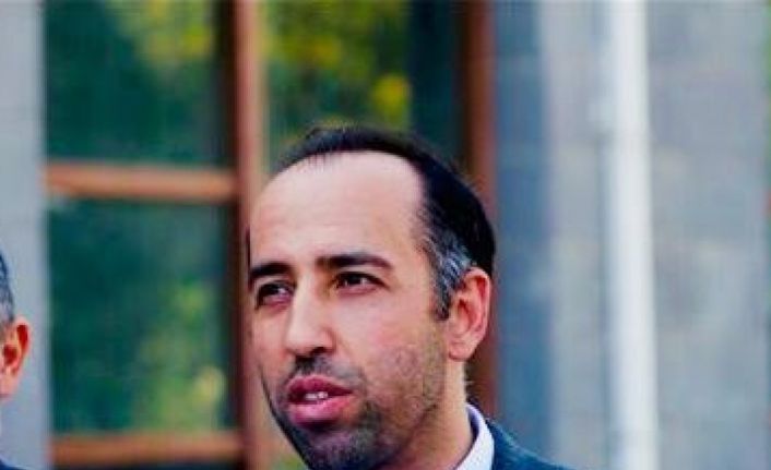 Sosyolog Adem Palabıyık: "Acaba Kılıçdaroğlu başörtüsü söyleminde masa ortağı ve İslam karşıtı HDP’den izin almış mıdır"