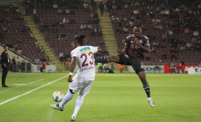 Spor Toto Süper Lig: A. Hatayspor: 0 - Beşiktaş: 1 (İlk yarı)