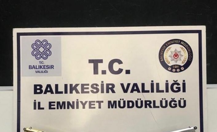 Şüpheli kişiden 2 tabanca çıktı