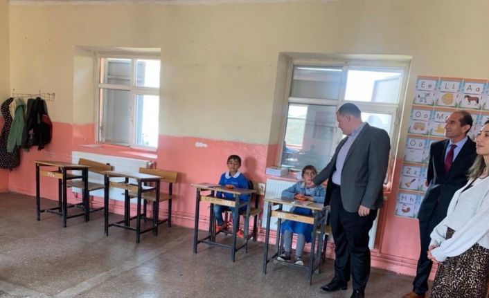 Susuz kaymakamı öğrencilerle buluştu