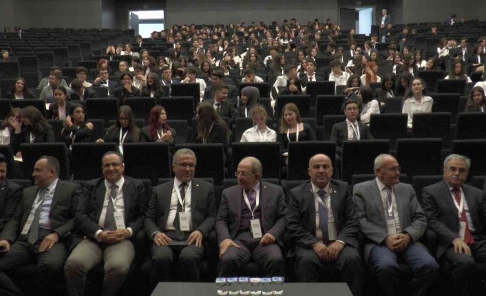 Tekden Fen ve Anadolu Lisesi’nde ‘MUNEX 22’ konferansı