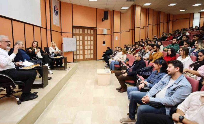 Ünlü yönetmen ve yapımcı GAÜN’de