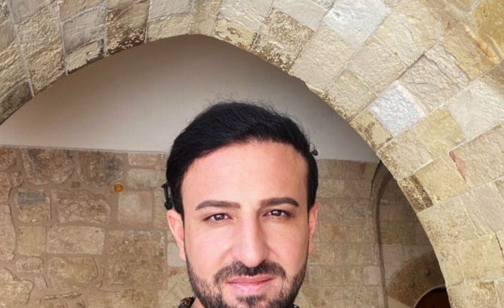 Uzm. estetisyen Zübeyir Dalmış: "Epilasyondan sonra en az on iki saat boyunca herhangi bir krem, losyon veya makyaj kullanmamalısınız"