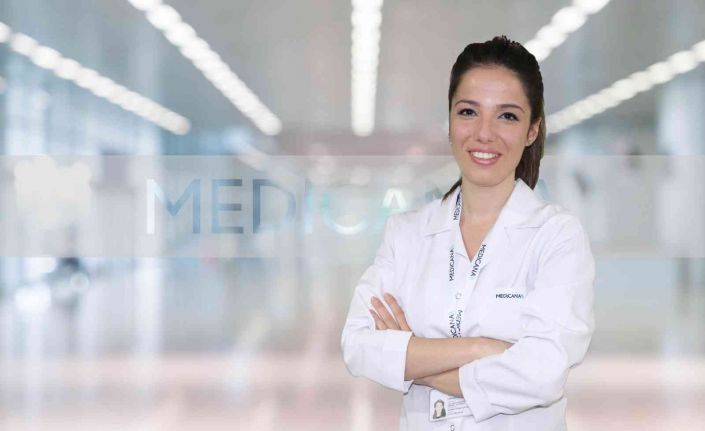 Uzmanlardan sosyal medyada diş sağlığı konusundaki yönlendirmelere dikkat uyarısı