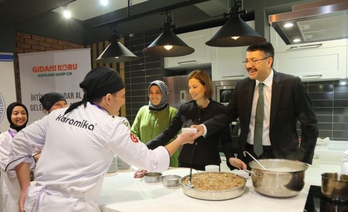 Vali Çelik: “Türkiye’ de yılda 18 milyon tona ulaşan gıda israfını azaltmamız gerek”