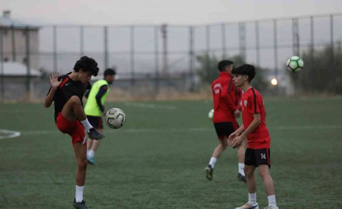 Van Büyükşehir Belediyespor’da yeni sezonun ilk maçında mutlak galibiyet hedefliyor