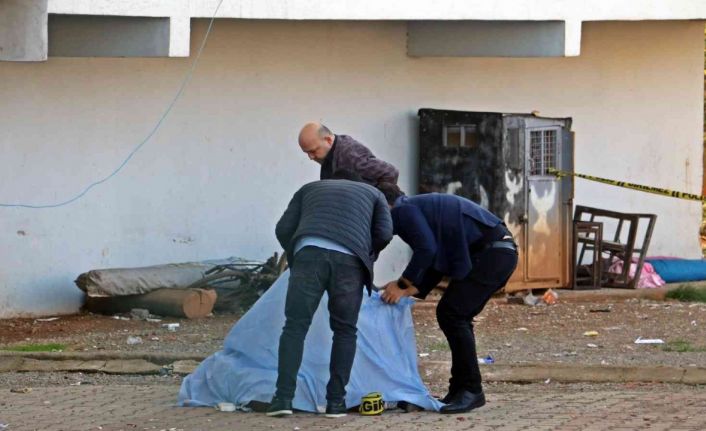 15 katlı binadan beton zemine düşen genç kadın hayatını kaybetti