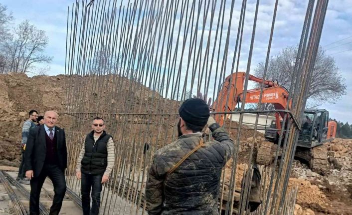 16 köyün kullandığı köprünün yapımı başladı