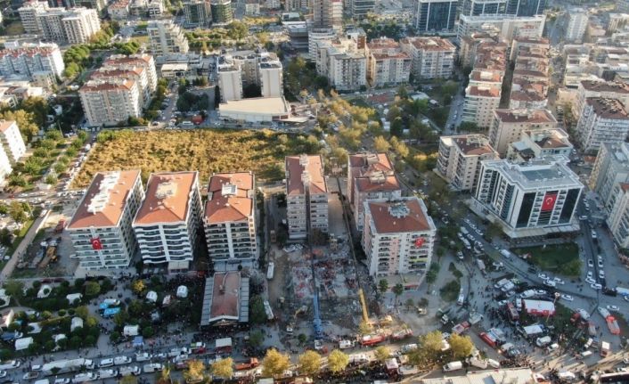 36 kişiye mezar olan Rıza Bey Apartmanı’nın inşaatında çalışan işçiler tespit edilecek