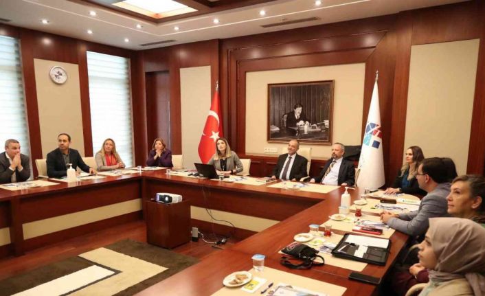 ABD Eğitim Ataşesi HKÜ’de