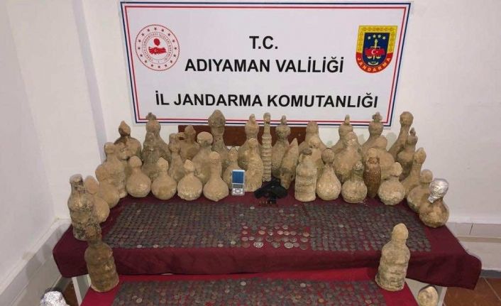 Adıyaman’da ki operasyonda Roma Dönemine ait bin 578 adet sikke ele geçirildi