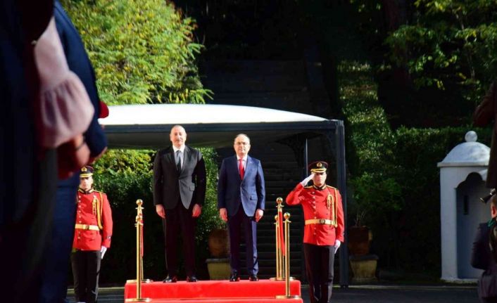 Azerbaycan Cumhurbaşkanı Aliyev Arnavutluk’ta