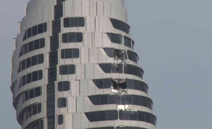 Bakım sonrası vinçten parça düşmesi sonucu Çamlıca Kulesi’nin dış cephesinde hasar oluştu